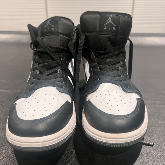 Air Jordan 1 Mid men’s shoes - Picture 2 of 4